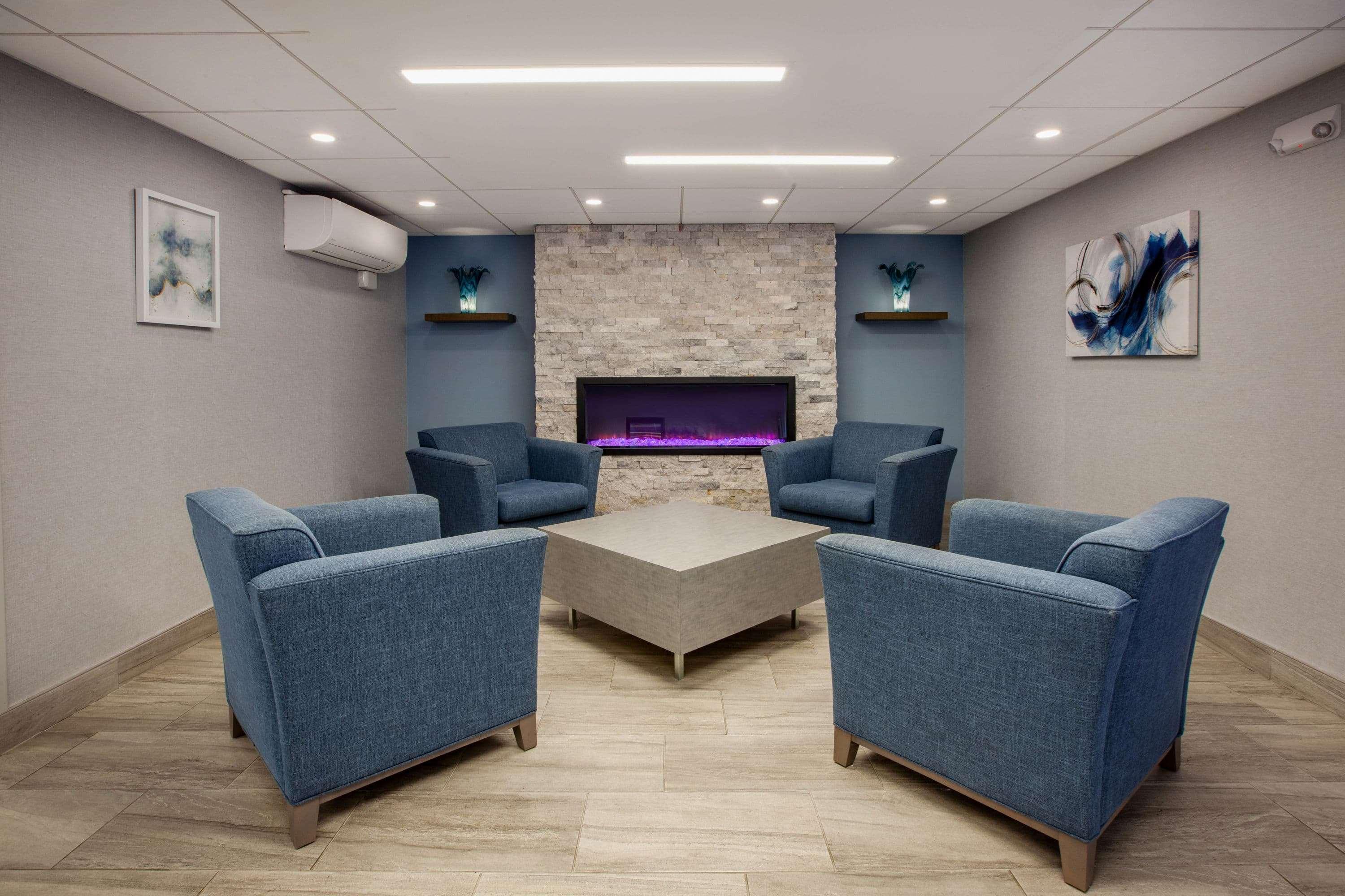 Wingate By Wyndham Detroit Metro Airport Hotel Romulus Exterior photo